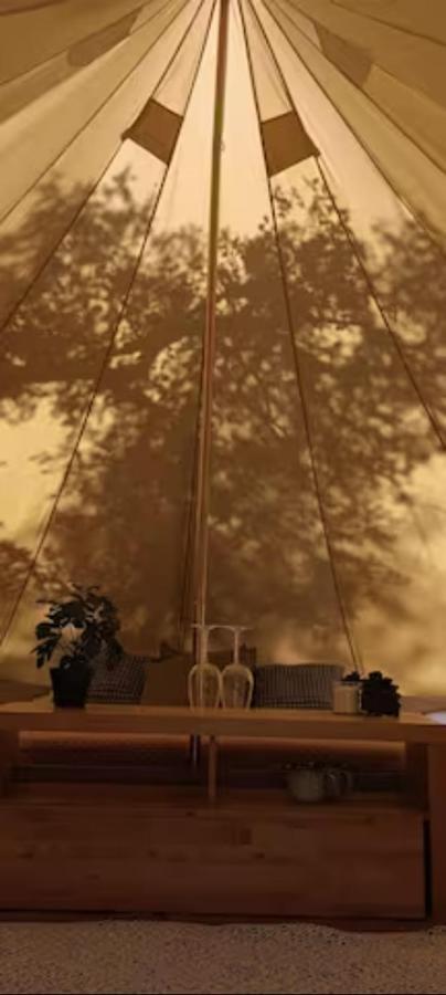 Evasion En Pleine Nature, Tipi Insolite Et Jacuzzi Au Pont Du Gard !