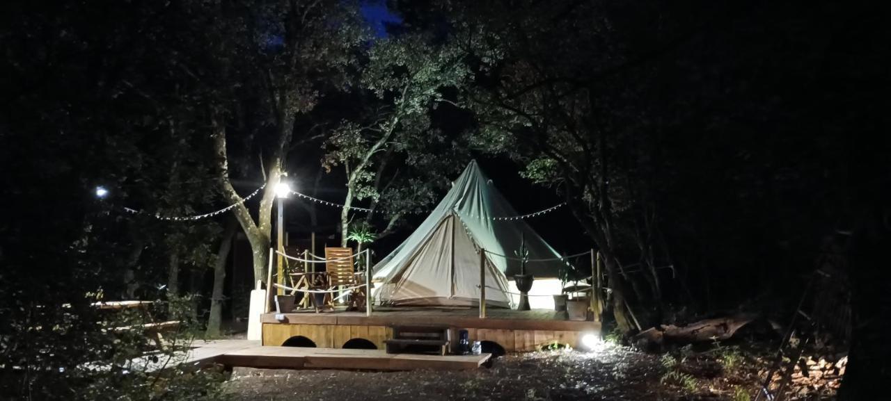 Evasion En Pleine Nature, Tipi Insolite Et Jacuzzi Au Pont Du Gard ! Vers-Pont-du-Gard