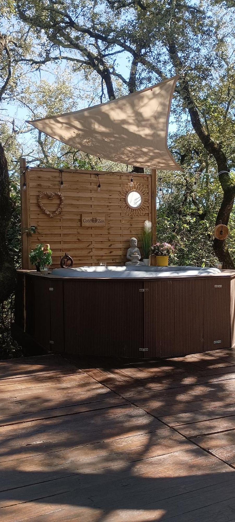 Evasion En Pleine Nature, Tipi Insolite Et Jacuzzi Au Pont Du Gard ! Campismo de Luxo *